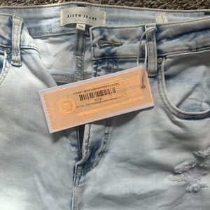 Risen - size 7 NWT jeans